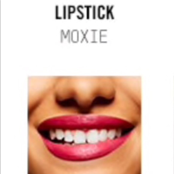 Mac Matte Lipstick Moxie - Picture 3 of 3